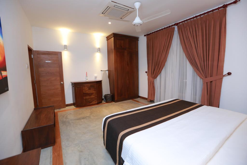 Refresh Hotel Hikkaduwa Eksteriør bilde