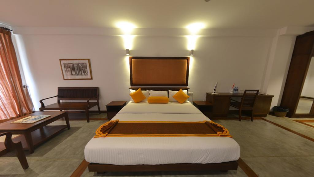 Refresh Hotel Hikkaduwa Eksteriør bilde